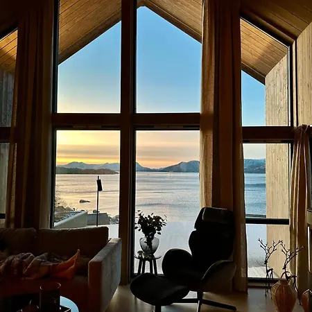 شاليه With Sea View *