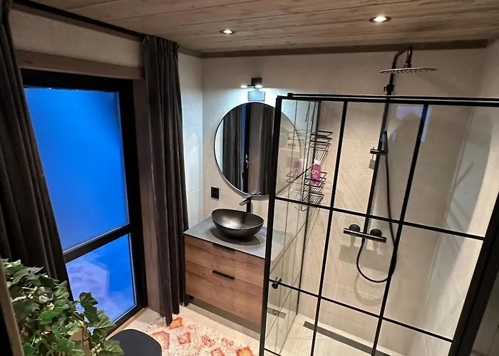 Chalet With Sea View *