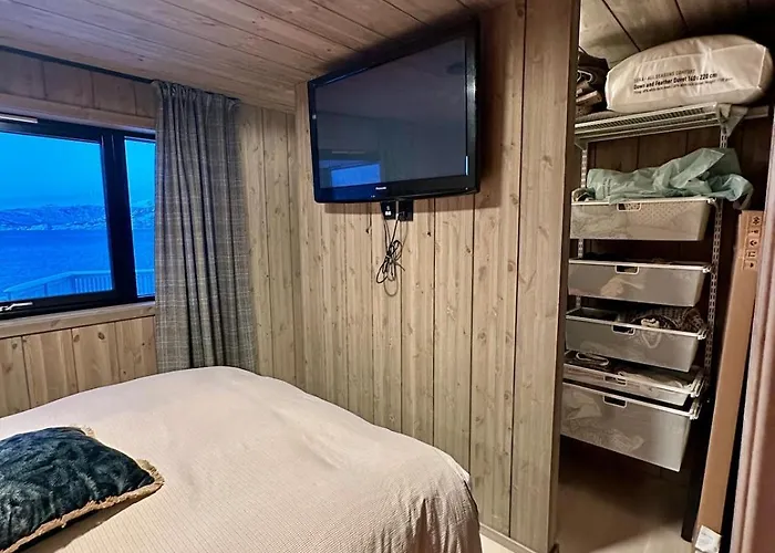 Chalet With Sea View *