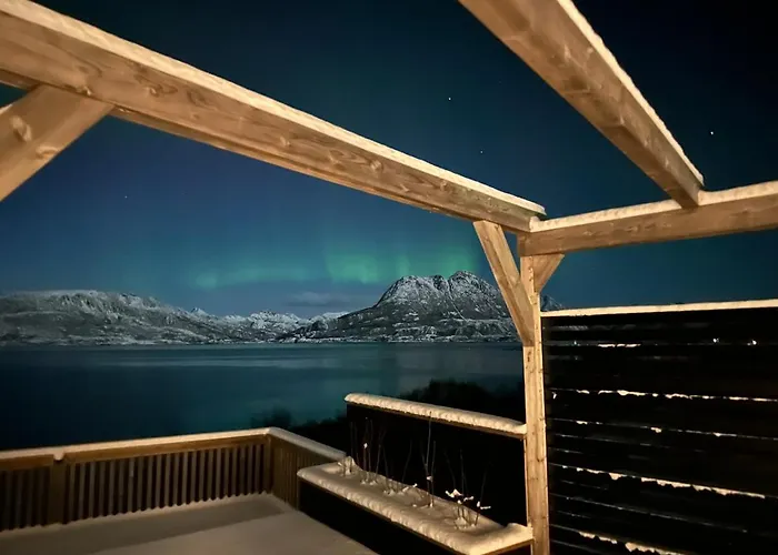 With Sea View Moen (Troms)